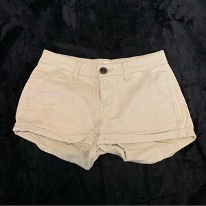 ACCEPTING ALL OFFERS SO khaki shorts